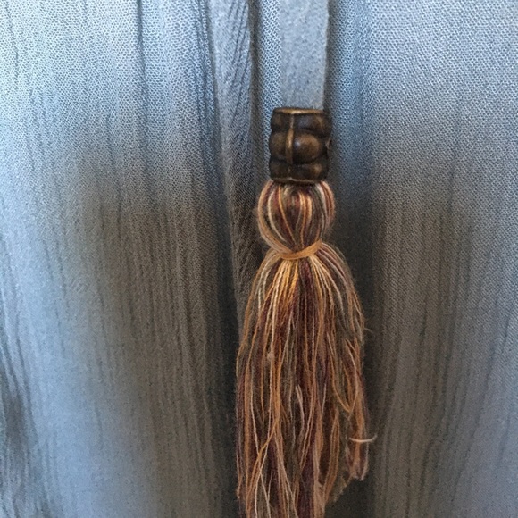Weavers boho top with tassels. - Picture 7 of 7